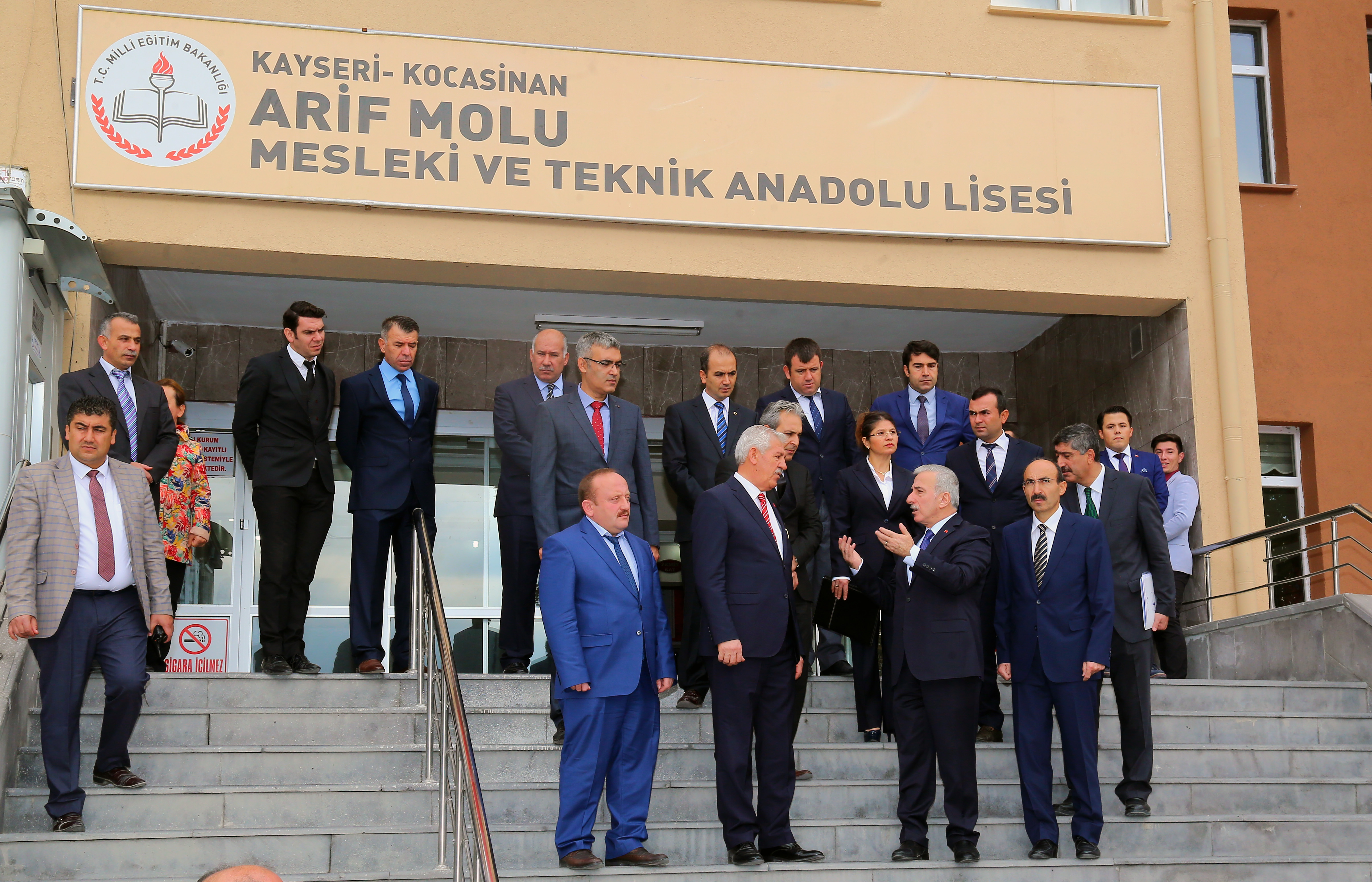 vali kamci arif molu mesleki ve teknik anadolu lisesinde incelemelerde bulundu